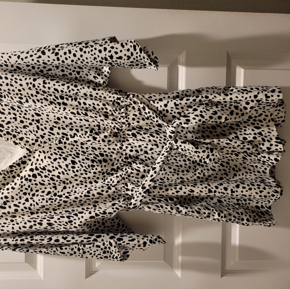 New romper - Picture 3 of 3